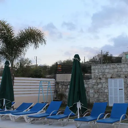 Maria Βίλα Κάθηκας
