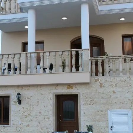 Βίλα Maria Κάθηκας